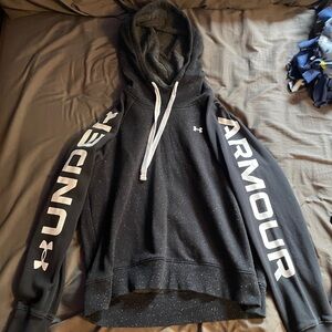 Women’s Under Armour Hoodie Small
